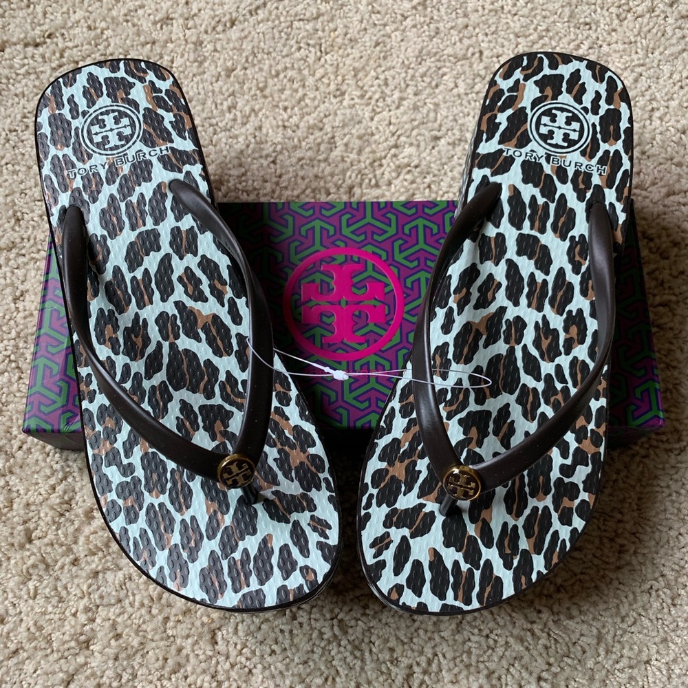 SOLD‼️ Tory Burch Wedge Flip Flop